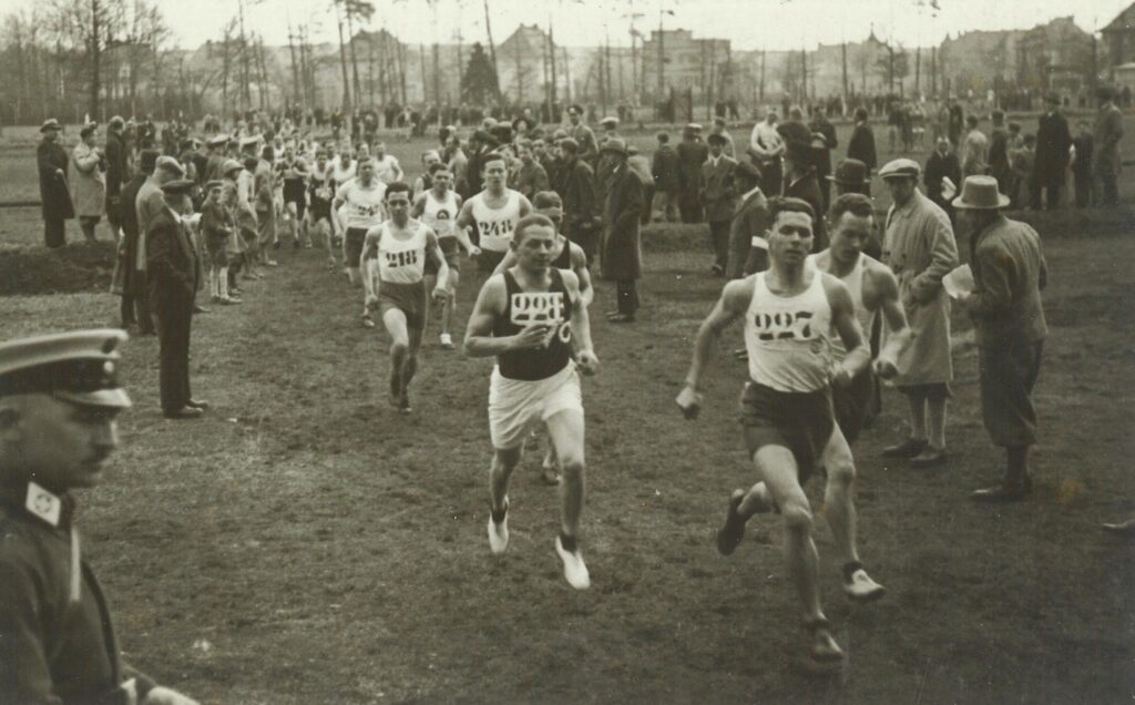 MANNSCHAFTSCROSSLAUF IM PRIESSNITZGRUND